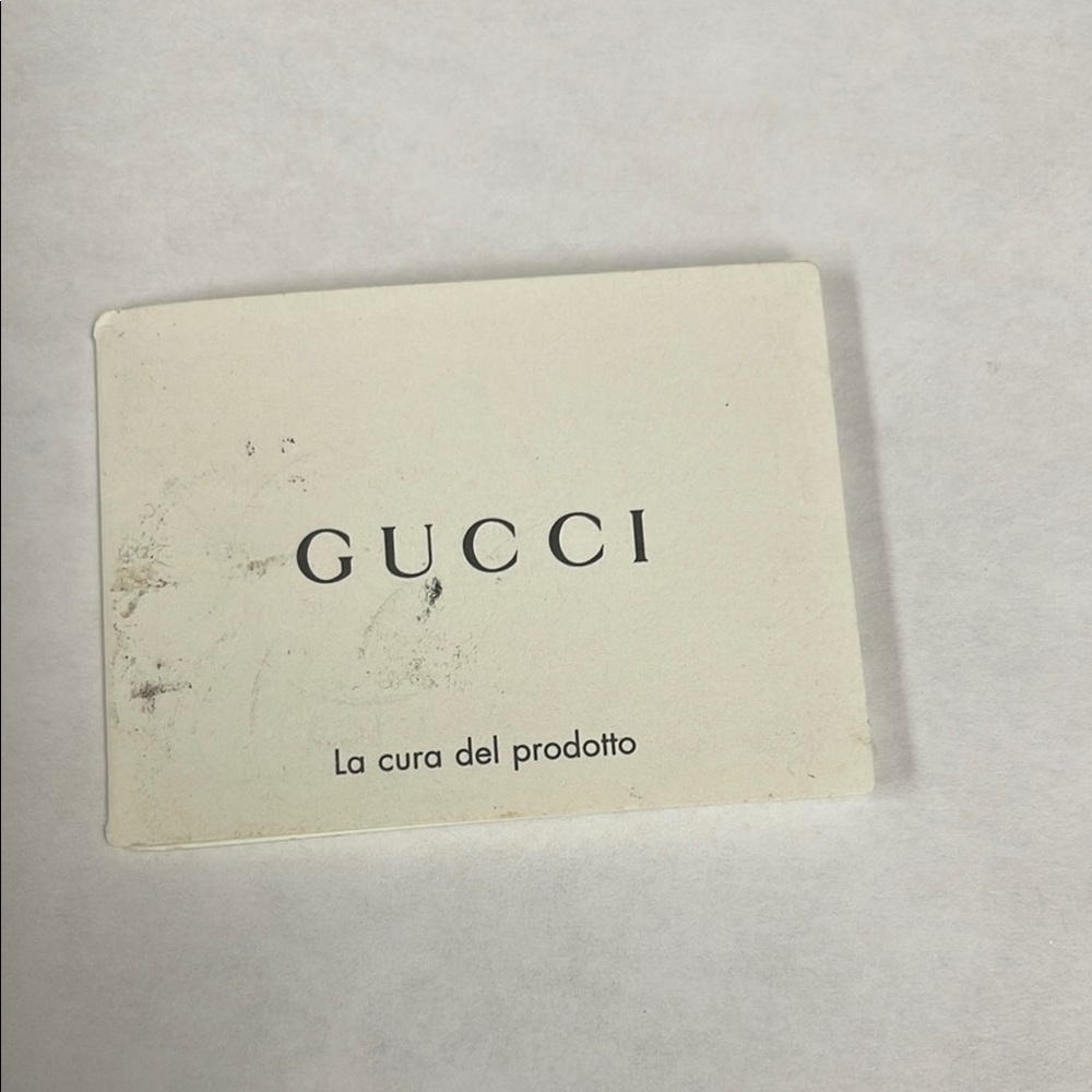 Gucci Red Leather Zip Wallet with Logo - Picture 7 of 13